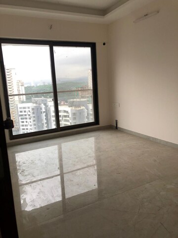 Room in 3 BHK Apartment at Je And Vee Om Trimurti, Malad East – for Rent