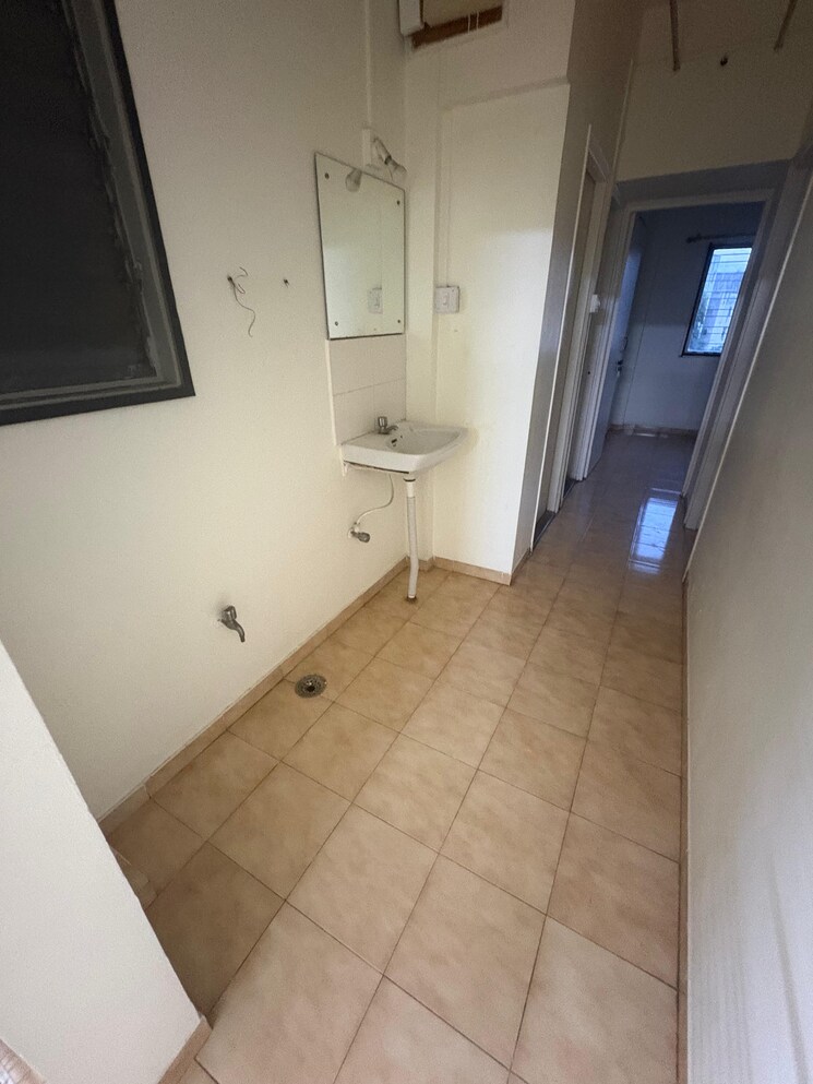 Bathroom, dhayari 2 Bedroom 735 Sq.Ft. Apartment In Dhayari Pune 9261325