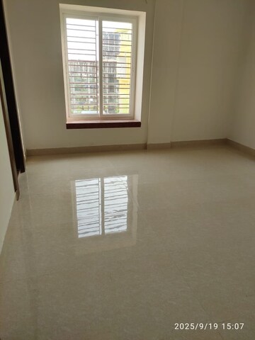 Room in 3 BHK Apartment at Bengal Shelter Akankha, Rajarhat – for Sale