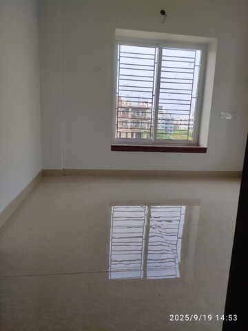 Room in 3 BHK Apartment at Bengal Shelter Akankha, Rajarhat – for Sale
