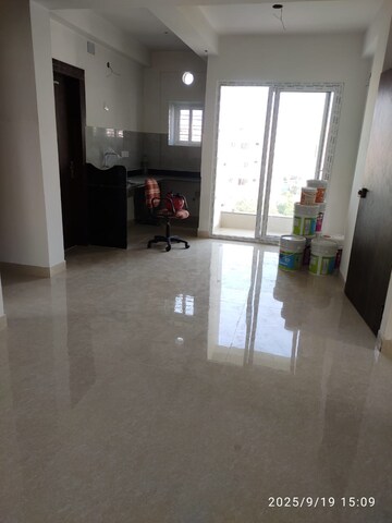 Room in 3 BHK Apartment at Bengal Shelter Akankha, Rajarhat – for Sale