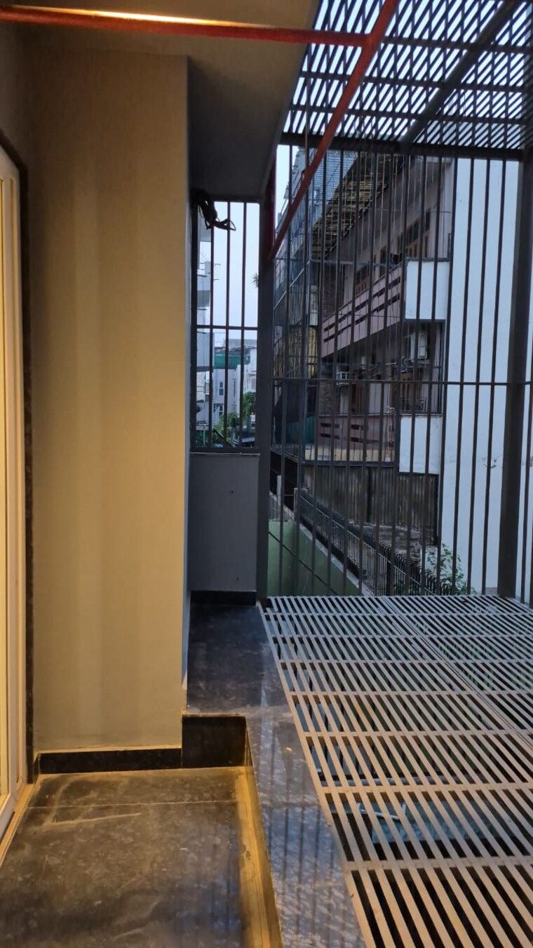 Balcony, dlf phase i 4 Bedroom 2844 Sq.Ft. Builder Floor In Dlf Phase I Gurgaon 9261339