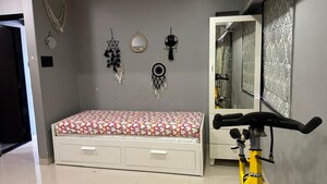 Furnished Amenities in 3 BHK Apartment at Anita Apartments Malabar, Malabar Hill – for Sale