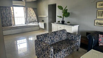 Bedroom in 3 BHK Apartment at Anita Apartments Malabar, Malabar Hill – for Sale
