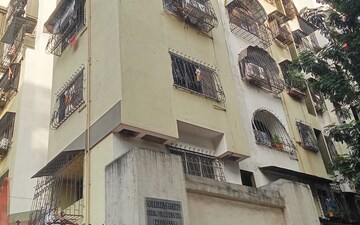 2 BHK Apartment For Rent in Golders Green CHS, Borivali West