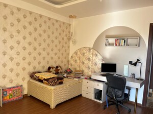 Team Area in 4 BHK Builder Floor at Ansal API Esencia Wood Winds, Sector 67 – for Sale