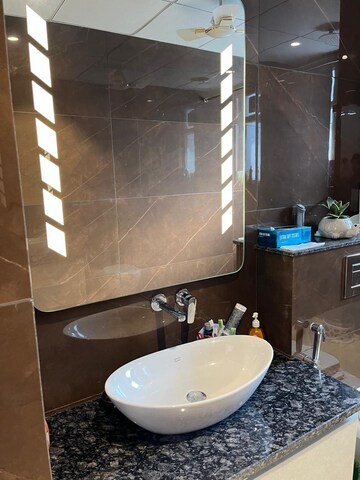 Bathroom in 4 BHK Builder Floor at Ansal API Esencia Wood Winds, Sector 67 – for Sale