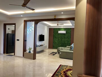 Bedroom in 4 BHK Builder Floor at Ansal API Esencia Wood Winds, Sector 67 – for Sale