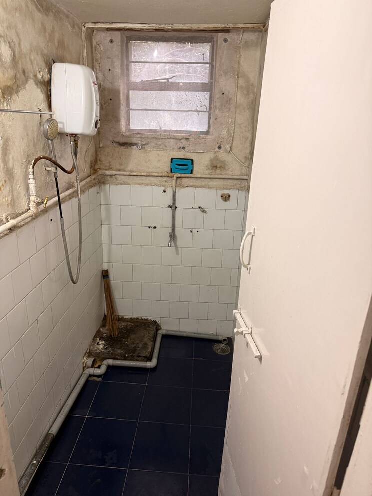 Master Bedroom, deep-vishwa-apartment 1 Bedroom 680 Sq.Ft. Apartment In Erandwane Pune 9261595