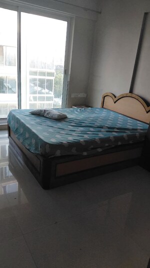 Bedroom in 2 BHK Apartment at Kabra Metro One, Andheri West – for Rent