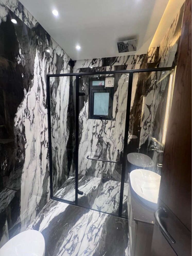 Bathroom, naraina 4 Bedroom 2750 Sq.Ft. Builder Floor In Naraina Delhi 9164160