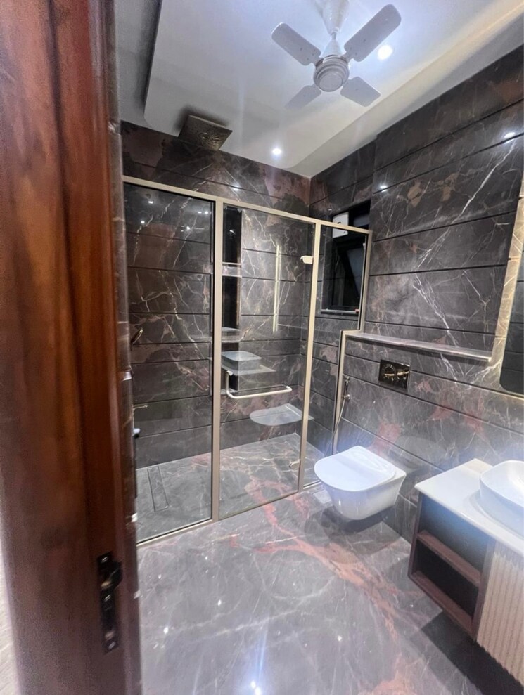 Bathroom, naraina 4 Bedroom 2750 Sq.Ft. Builder Floor In Naraina Delhi 9164160