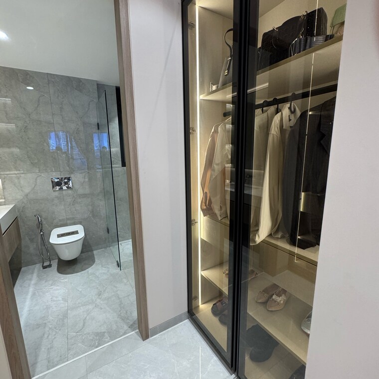 Bathroom, paras-floret 3 Bedroom 1750 Sq.Ft. Builder Floor In Sector 59 Gurgaon 9261398