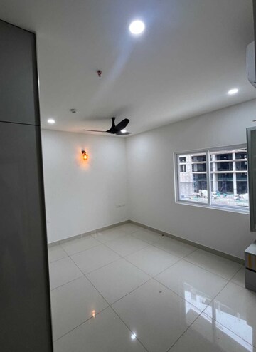 Room in 3 BHK Apartment at Prestige Tranquil, Kokapet – for Rent