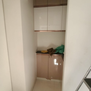 Bathroom in 2 BHK Apartment at Lodha Amara Tower 32 And 33, Sandoz Baug – for Rent