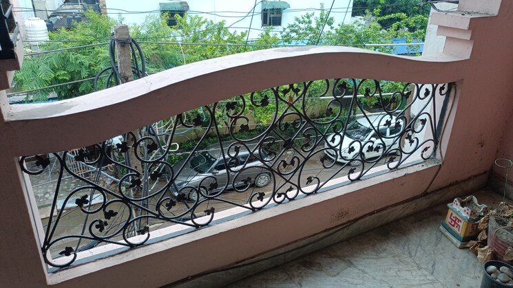 Balcony, vaishali sector 5 3 Bedroom 1250 Sq.Ft. Builder Floor In Vaishali Sector 5 Ghaziabad 9261411