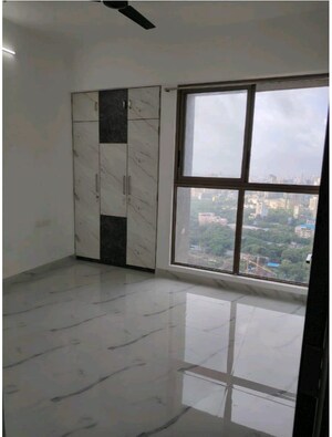 Room in 2 BHK Apartment at Raymond Ten X Habitat, Pokhran Road No Two – for Rent