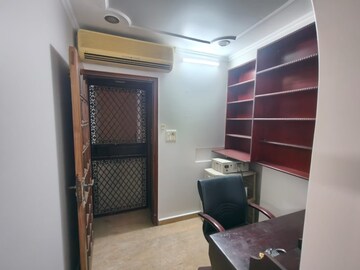 3 BHK Builder Floor – Entrance View at Kalkaji - for Rent