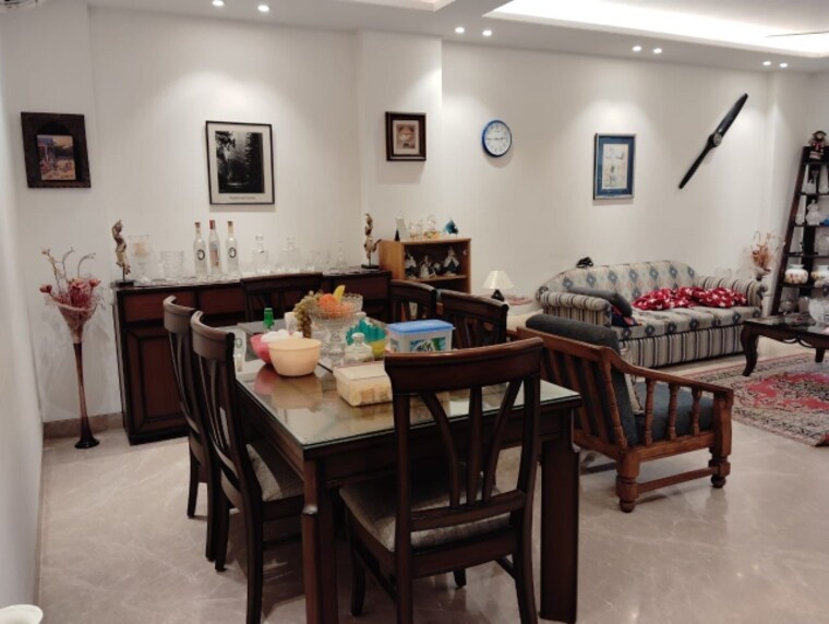 Living Room, kalkaji 3 Bedroom 1800 Sq.Ft. Builder Floor In Kalkaji Delhi 9261417