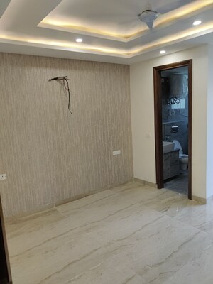 Room in 2 BHK Apartment at Hero Homes Gurgaon, Sector 104 – for Rent