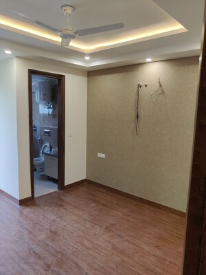 Room in 2 BHK Apartment at Hero Homes Gurgaon, Sector 104 – for Rent