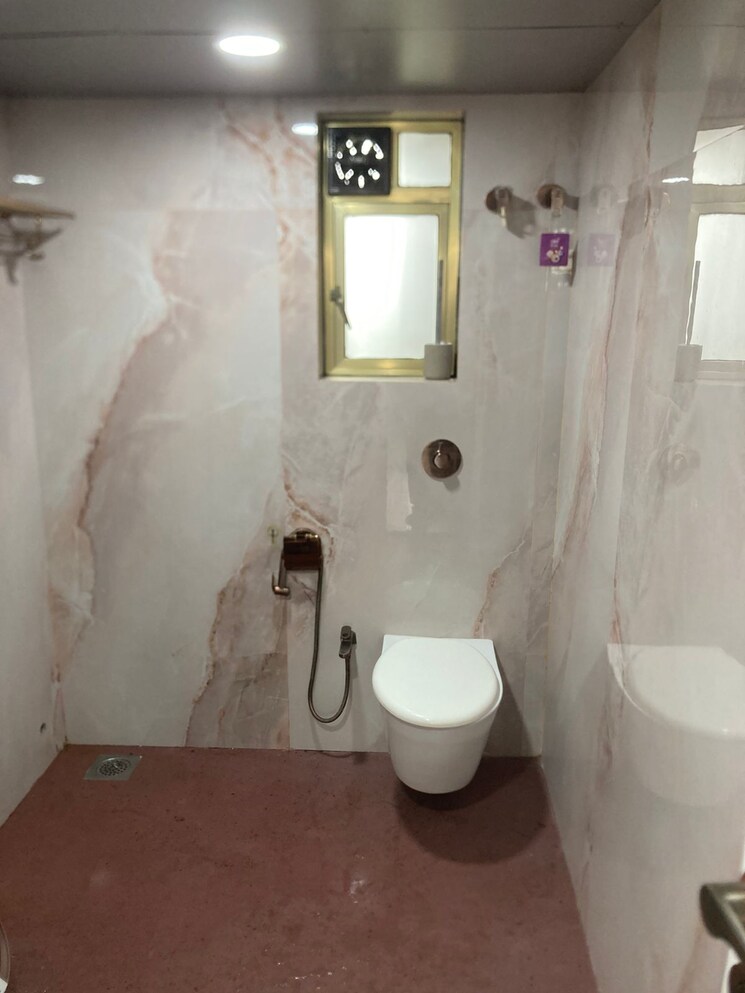 Bathroom, jay-amrat-apartment 2.5 Bedroom 700 Sq.Ft. Apartment In Malad West Mumbai 9261460