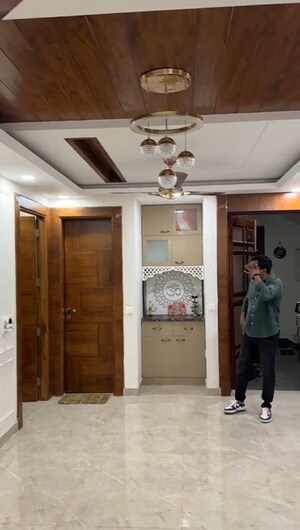 Living Room in 3 BHK Builder Floor at BPTP Parkland Pride, Sector 77 – for Sale