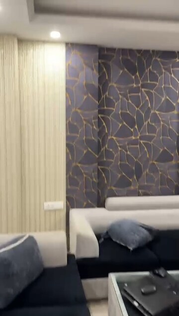 Bathroom in 3 BHK Builder Floor at BPTP Parkland Pride, Sector 77 – for Sale
