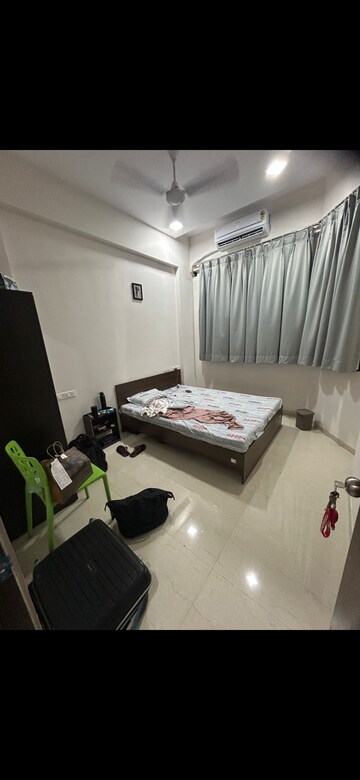 Team Area in 2 BHK Apartment at Sudarshan CHS Parel, Parel – for Rent
