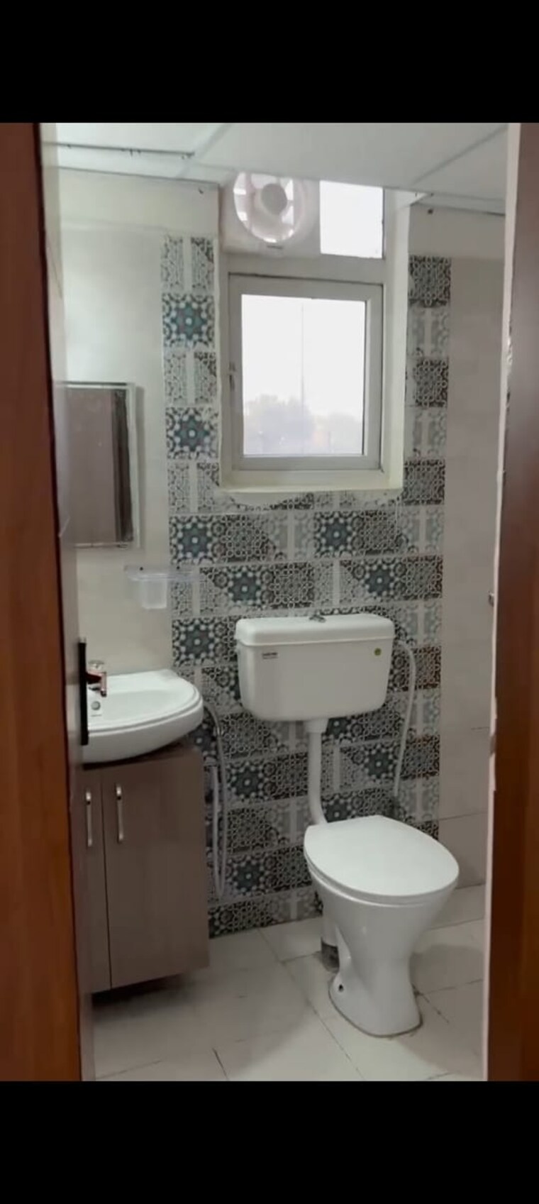 Bathroom, signature-global-proxima 2.5 Bedroom 704 Sq.Ft. Apartment In Sector 89 Gurgaon 9261483