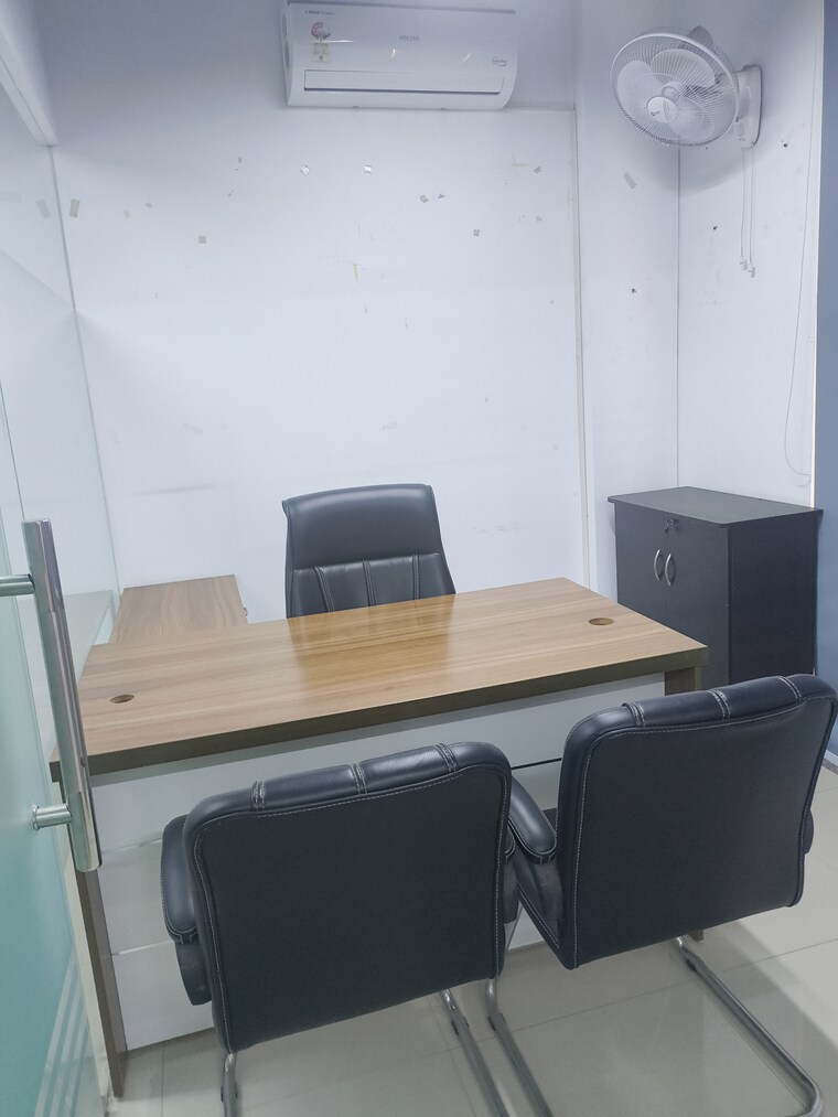 Team Area, industrial area Commercial Office Space 1100 Sq.Ft. In Industrial Area Mohali 9261495