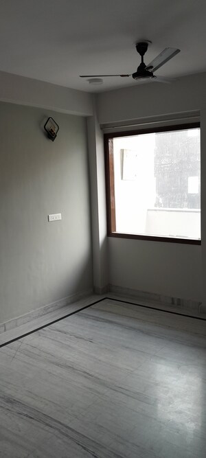 Room in 2 BHK Apartment at RWA Apartments Sector 116, Sector 116 – for Rent