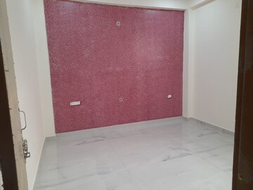 Room in 1 BHK Apartment at Saj Realtech Dream House, Sector 73 – for Rent