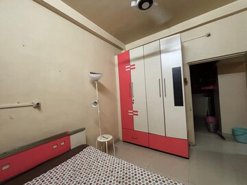 Furnished Amenities in 2 BHK Apartment at Konark Vihar, Satara Road – for Rent