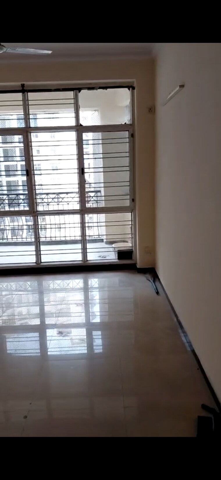 Room, upavp-ganga-yamuna-and-hindon-enclave 2 Bedroom 1100 Sq.Ft. Apartment In Pratap Vihar Ghaziabad 9261517
