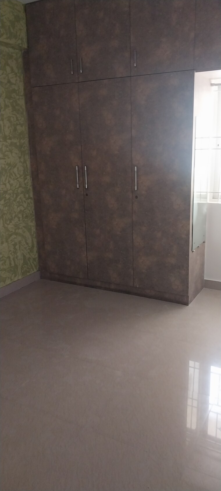 Room, nr colony 3 Bedroom 1300 Sq.Ft. Apartment In Nr Colony Bangalore 9261546