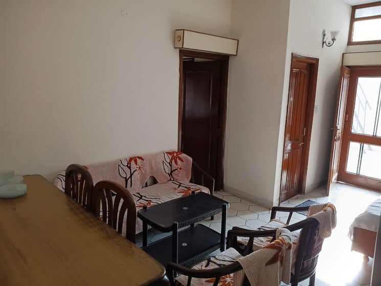 Living Room, sector 17 2 Bedroom 1700 Sq.Ft. Independent House In Sector 17 Panchkula 9261553