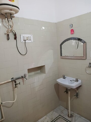 Bathroom in 2 BHK Independent House at Sector 17 – for Rent