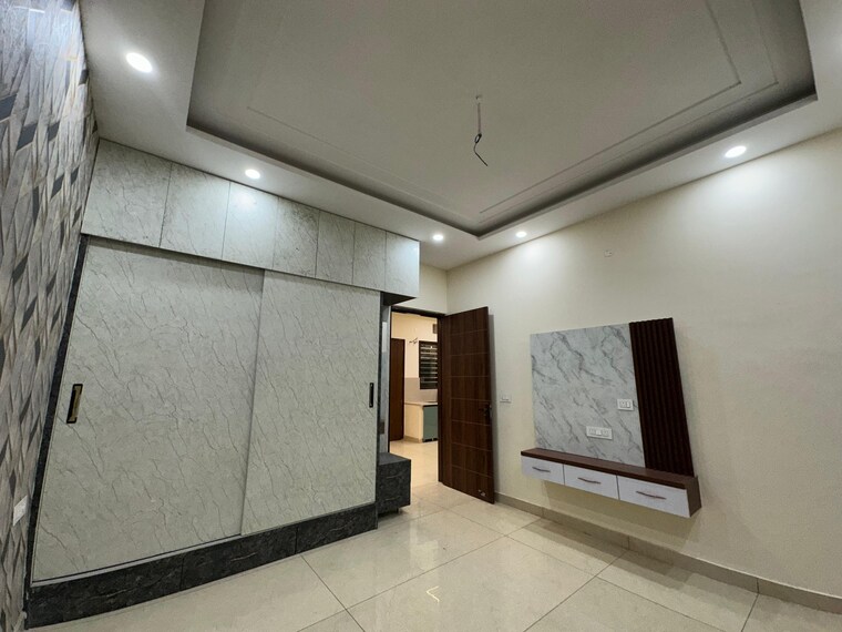 Room, sunny enclave 3 Bedroom 110 Sq.Yd. Villa In Sunny Enclave Mohali 9261559