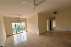 3 BHK + Servant Room Apartment For Sale in Emaar The Palm Springs
