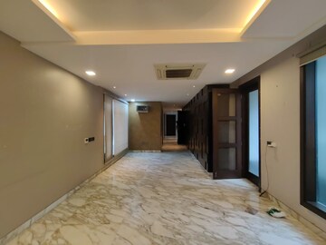 Building Lobby in 4 BHK Builder Floor at Safdarjung Enclave – for Rent