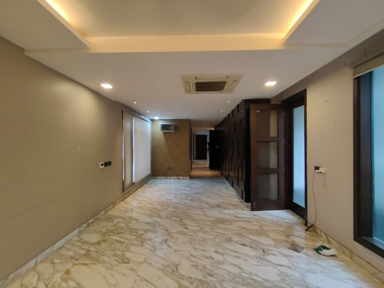 undefined, safdarjung enclave 4 Bedroom 300 Sq.Yd. Builder Floor In Safdarjung Enclave Delhi 9261561