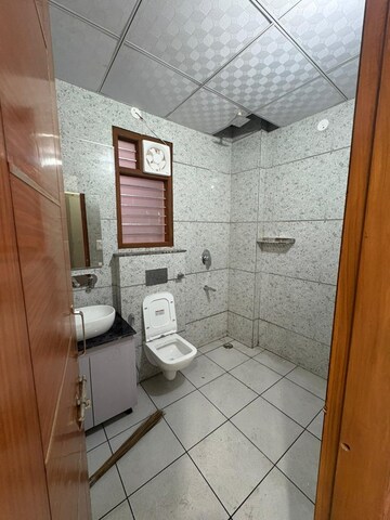 Bathroom in 3 BHK Apartment at Sector 38 – for Rent