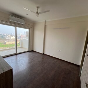 Room in 2 BHK Apartment at Pareena Micasa, Nurpur Jharsa – for Rent