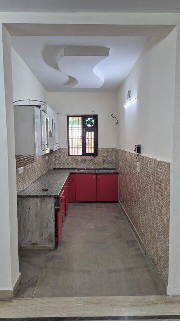 Kitchen in 3 BHK Builder Floor at Green Fields Colony – for Rent