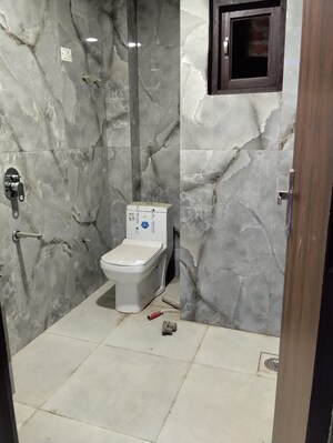 Bathroom in 3 BHK Apartment at Sunshine Apartments Sector 73, Sector 73 – for Sale