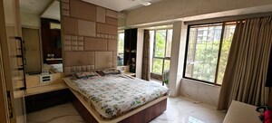 Bedroom in 3 BHK Apartment at Khar West – for Rent