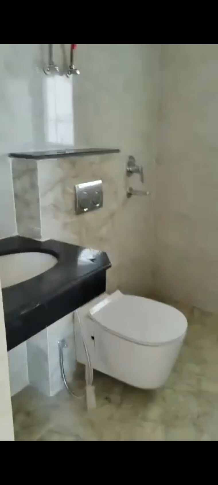 Bathroom, wave-executive-floors 2 Bedroom 900 Sq.Ft. Apartment In Wave City Ghaziabad 9261835