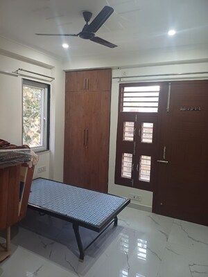 Living Room in 2 BHK Builder Floor at Sector 45 – for Rent