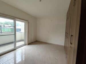 Room in 3 BHK Apartment at DF Silverline Queens Terraces, Shivaji Nagar – for Sale